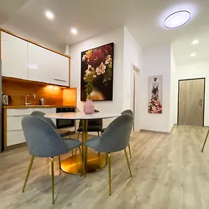 Apartman The Maze Slovenia