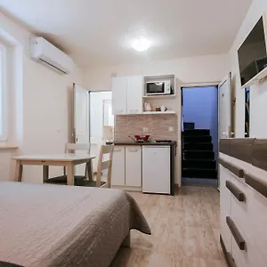 Apartman Ema House